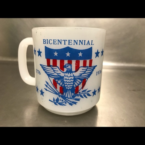 Other - Vintage Bicentennial Eagle Glasbake Milk Glass Mug
